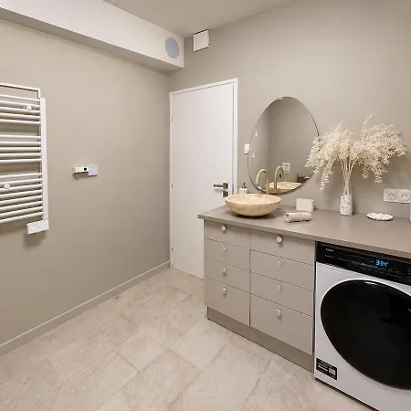 Mediterranean Haven - Carre Dor -